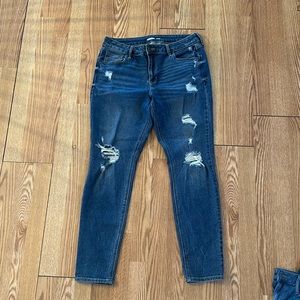 Old navy ripped rockstar jeans